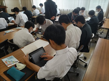 23 枚の写真が追加されました (10)